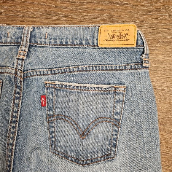 Levi Strauss & Co Capri Lot 515 Ladies Womens Size 6 Jeans - Picture 2 of 7